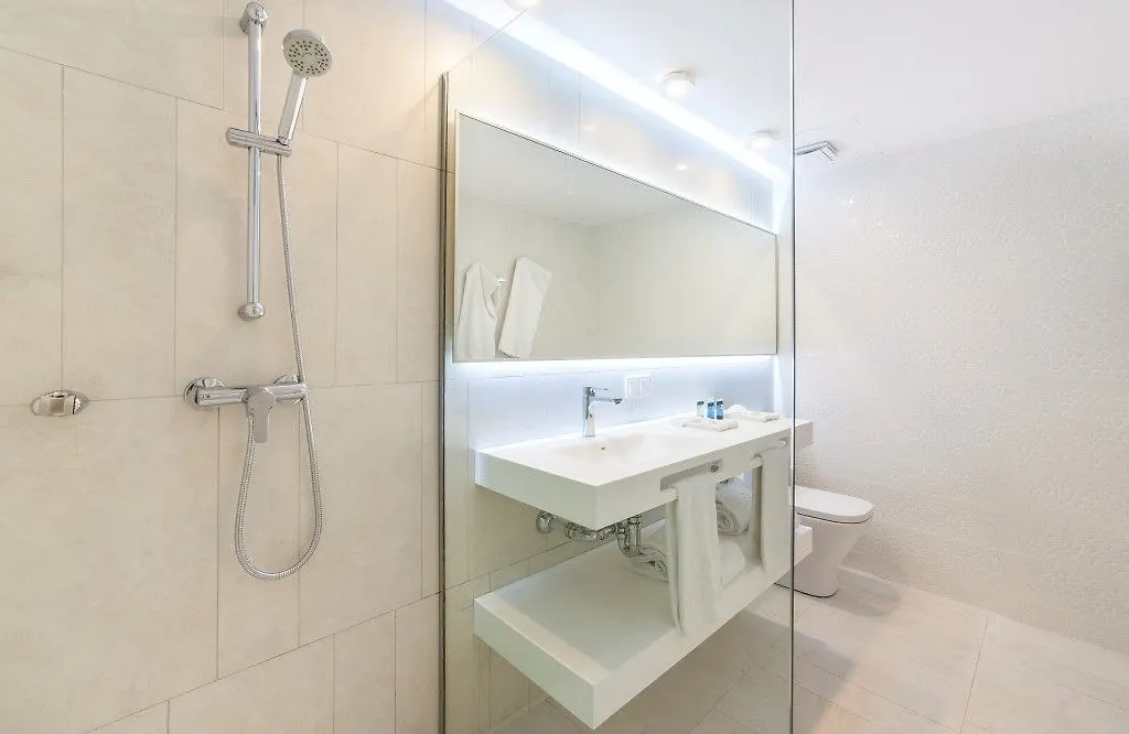 Apts. Hoposa Villa Concha Port de Pollenca Spain