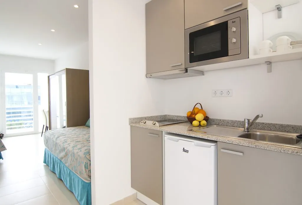Apts. Hoposa Villa Concha Port de Pollenca Hotel